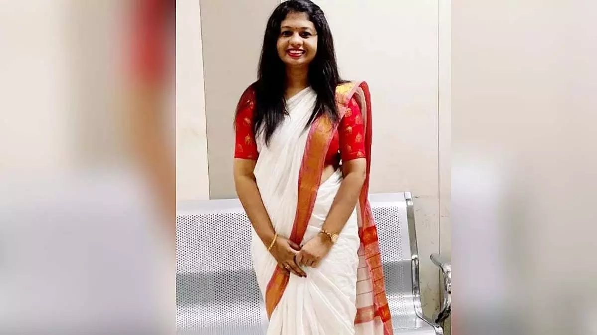 ठाणे जिला कलेक्टर के 37 वर्षीय PA की रायगढ़ के हरिहरेश्वर समुद्र तट पर डूबने से मौत ठाणे जिला कलेक्टर के 37 वर्षीय PA की रायगढ़ के हरिहरेश्वर समुद्र तट पर डूबने से मौत