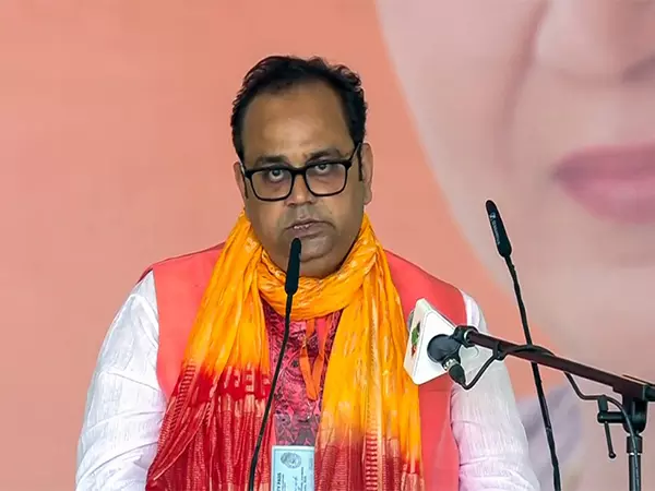 दिल्ली सरकार के अस्पतालों में 1,956 वेंटिलेटर और 764 ICU बेड हैं: स्वास्थ्य मंत्री ने विधानसभा को बताया दिल्ली सरकार के अस्पतालों में 1,956 वेंटिलेटर और 764 ICU बेड हैं: स्वास्थ्य मंत्री ने विधानसभा को बताया