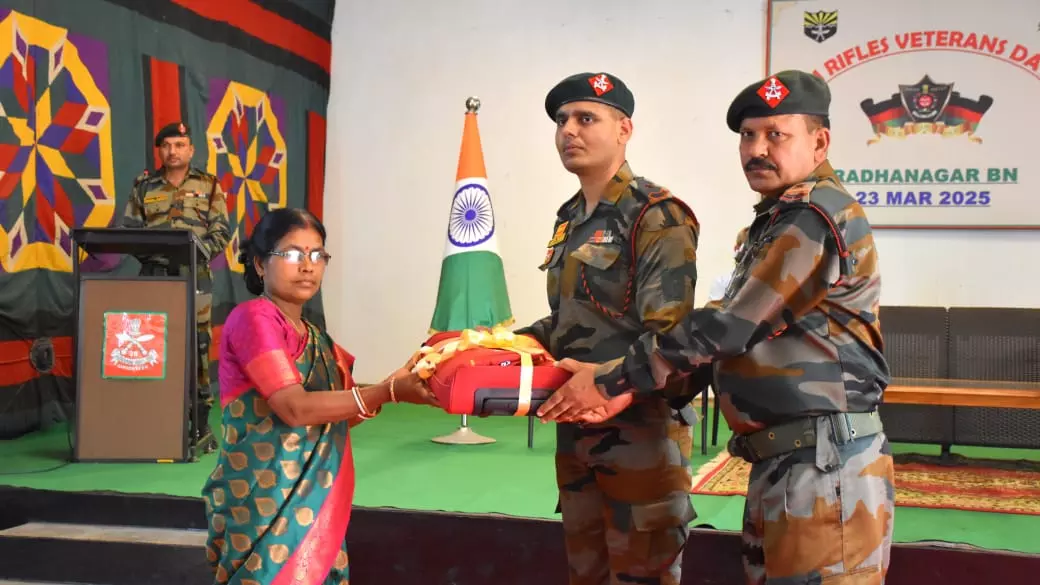 असम राइफल्स ने Tripura के राधानगर में वेटरन्स डे का किया आयोजन असम राइफल्स ने Tripura के राधानगर में वेटरन्स डे का किया आयोजन