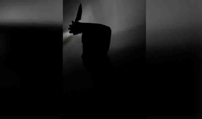 Hyderabad: महिला को उत्पीड़न का मामला दर्ज कराने में मदद करने वाले वकील की इलेक्ट्रीशियन ने की हत्या Hyderabad: महिला को उत्पीड़न का मामला दर्ज कराने में मदद करने वाले वकील की इलेक्ट्रीशियन ने की हत्या