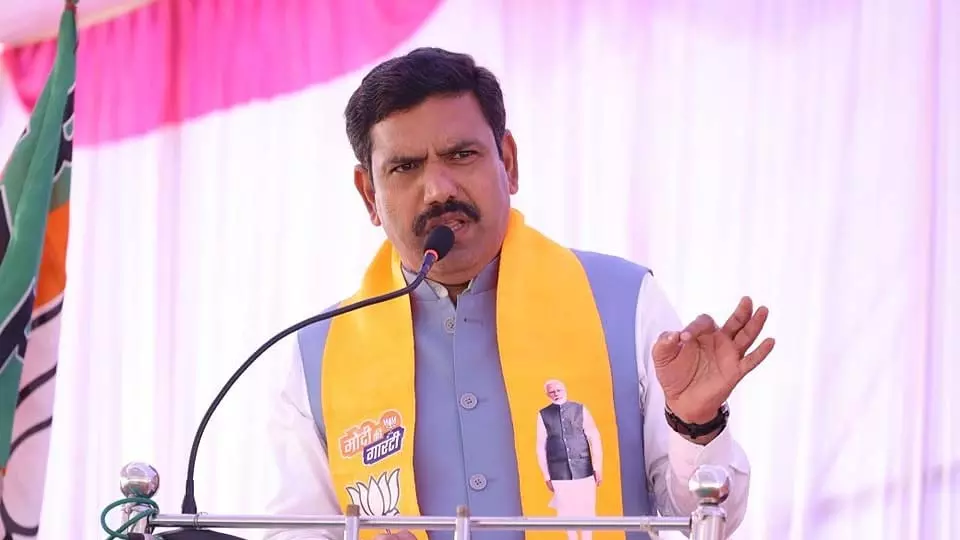 मुस्लिम आरक्षण के लिए संविधान को नष्ट करने की कोशिश में हाथ बाहर: Vijayendra मुस्लिम आरक्षण के लिए संविधान को नष्ट करने की कोशिश में हाथ बाहर: Vijayendra