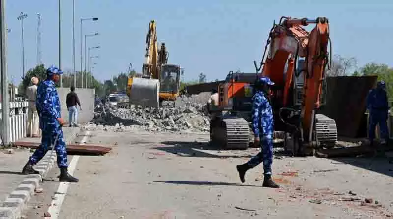 Punjab govt ने किसान विरोध स्थलों पर कार्रवाई को उचित ठहराया Punjab govt ने किसान विरोध स्थलों पर कार्रवाई को उचित ठहराया