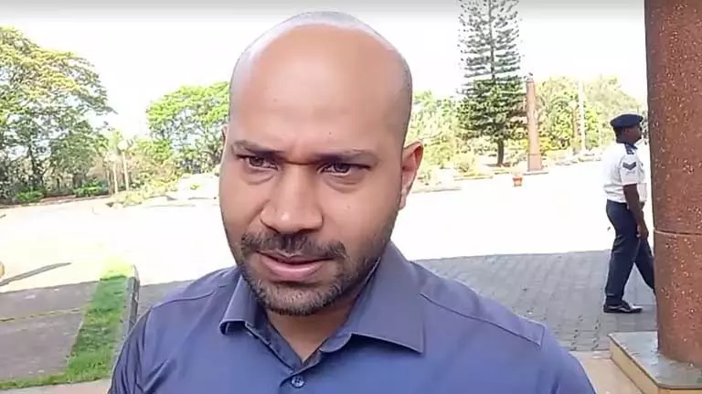 उपसभापति जोशुआ ने नगरपालिका में गुम हुई फाइलों और अनुपस्थिति की CBI जांच की मांग की उपसभापति जोशुआ ने नगरपालिका में गुम हुई फाइलों और अनुपस्थिति की CBI जांच की मांग की