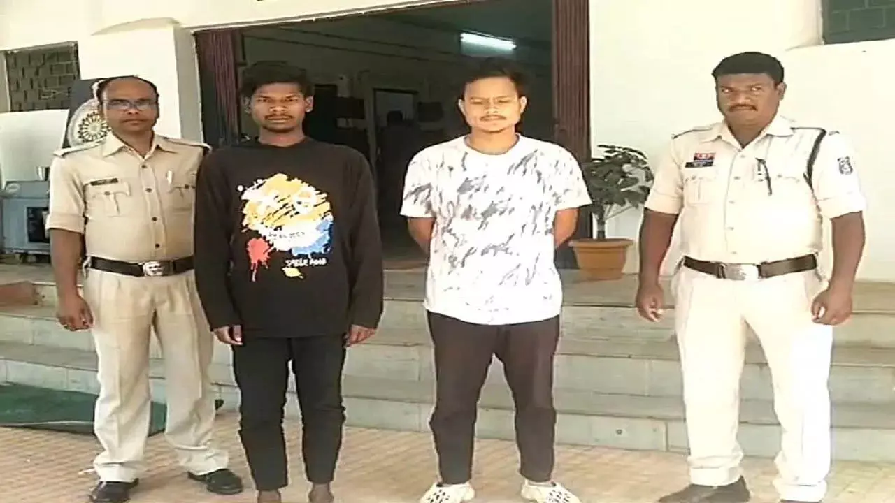 5 दिन तक गैंगरेप, बॉयफ्रेंड दरिंदे ने... 5 दिन तक गैंगरेप, बॉयफ्रेंड दरिंदे ने...