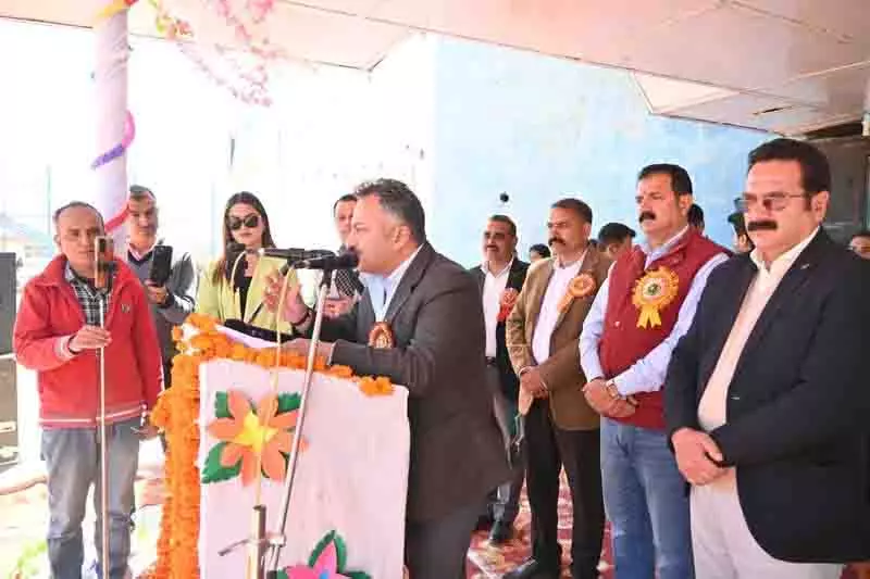 सरकार दूरदराज के क्षेत्रों में गुणवत्तापूर्ण शिक्षा उपलब्ध कराने के लिए प्रतिबद्ध: Minister सरकार दूरदराज के क्षेत्रों में गुणवत्तापूर्ण शिक्षा उपलब्ध कराने के लिए प्रतिबद्ध: Minister
