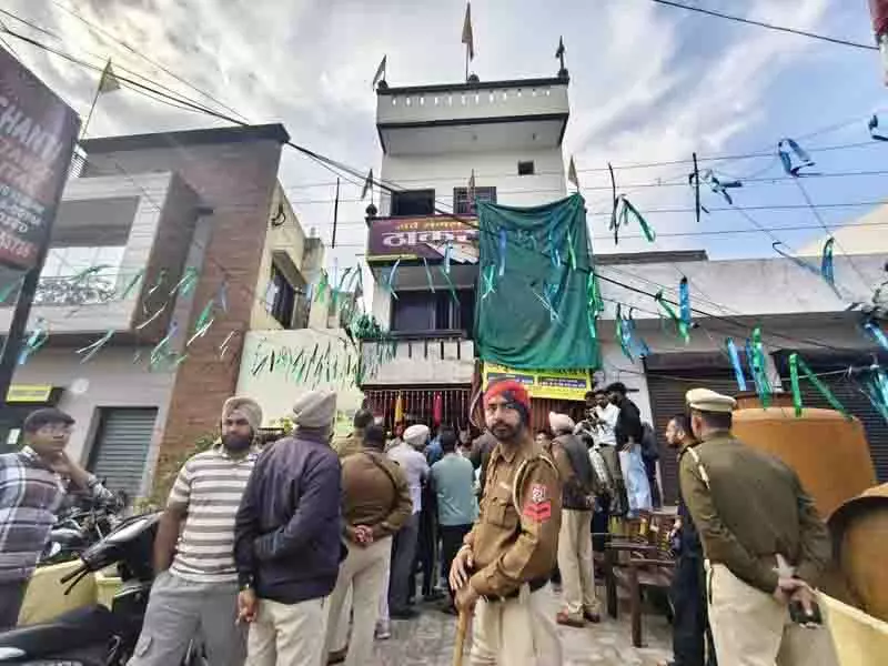 Amritsar: पवित्र शहर में पुलिस व्यवस्था मजबूत की जाएगी Amritsar: पवित्र शहर में पुलिस व्यवस्था मजबूत की जाएगी