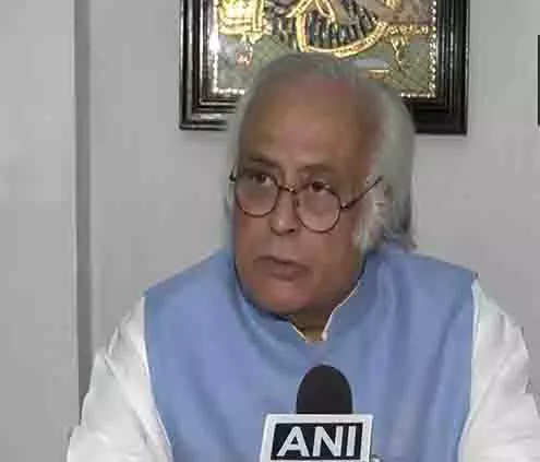 जयराम रमेश ने Rijiju के खिलाफ विशेषाधिकार हनन का दिया नोटिस जयराम रमेश ने Rijiju के खिलाफ विशेषाधिकार हनन का दिया नोटिस