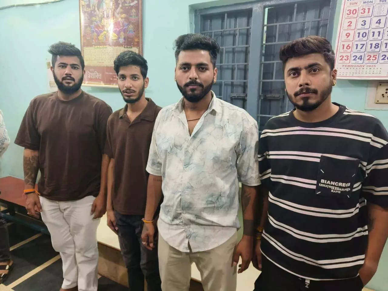 होटल कोर्टयार्ड मैरियट में होली कार्यक्रम के दौरान मारपीट, चार आरोपी गिरफ्तार होटल कोर्टयार्ड मैरियट में होली कार्यक्रम के दौरान मारपीट, चार आरोपी गिरफ्तार