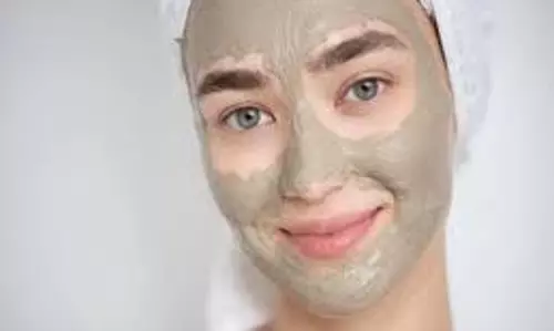 Best Clay Masks For Skin: पिंपल्स, मुंहासे और दाग-धब्बों से मिलेगा छुटकारा! त्वचा दिखेगी जवां और फ्रेश Best Clay Masks For Skin: पिंपल्स, मुंहासे और दाग-धब्बों से मिलेगा छुटकारा! त्वचा दिखेगी जवां और फ्रेश
