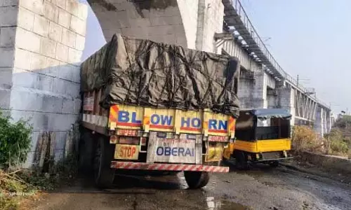 Odisha: रायगढ़ में वाहनों की आवाजाही रोकी गई