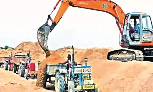 Odisha: रेत खनन एवं परिवहन के लिए एक स्थायी दृष्टिकोण अपनाने के आदेश जारी किए Odisha: रेत खनन एवं परिवहन के लिए एक स्थायी दृष्टिकोण अपनाने के आदेश जारी किए