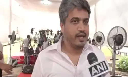 व्यंग्यपूर्ण टिप्पणियां कई बड़े नेताओं की ताकत हैं...एकनाथ शिंदे का कद कम नहीं करेंगी: Rohit Pawar व्यंग्यपूर्ण टिप्पणियां कई बड़े नेताओं की ताकत हैं...एकनाथ शिंदे का कद कम नहीं करेंगी: Rohit Pawar