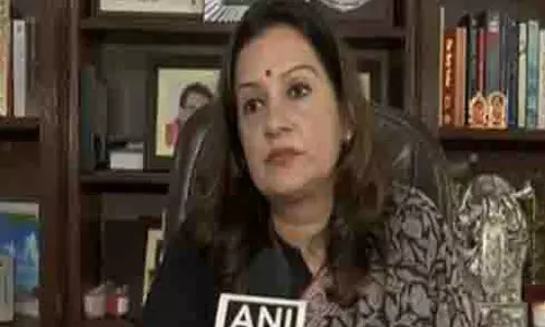 यूबीटी सेना सांसद प्रियंका चतुर्वेदी ने कॉमेडी क्लब में तोड़फोड़ के बाद महायुति पर किया हमला