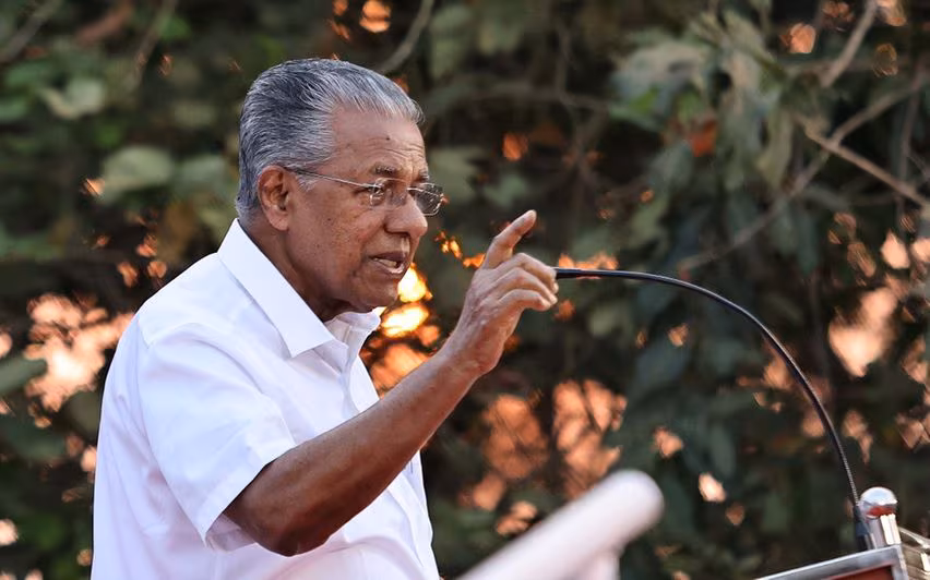 Kerala के सीएम ने स्वतंत्रता सेनानियों की विरासत को तोड़-मरोड़ कर पेश करने के खिलाफ चेतावनी दी Kerala के सीएम ने स्वतंत्रता सेनानियों की विरासत को तोड़-मरोड़ कर पेश करने के खिलाफ चेतावनी दी