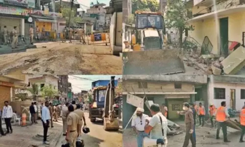 Nagpur हिंसा : मुख्य आरोपी का घर नगर निगम अधिकारियों ने तोड़फोड़ किया Nagpur हिंसा : मुख्य आरोपी का घर नगर निगम अधिकारियों ने तोड़फोड़ किया