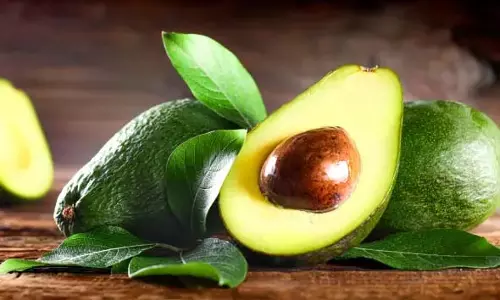 Healthy Life : जादुई पोषक तत्व वाला ये फल क्या खाते हैं आप Healthy Life : जादुई पोषक तत्व वाला ये फल क्या खाते हैं आप