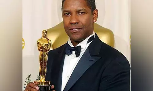 Denzel वाशिंगटन ने बताया कि वह खुद को सबसे पहले थिएटर अभिनेता क्यों मानते हैं
