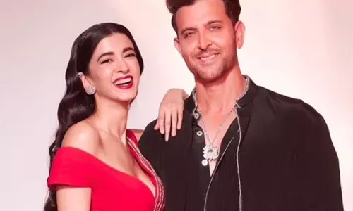 ऋतिक रोशन ने गर्लफ्रेंड Saba Azad के लेटेस्ट ग्लैमरस फोटोशूट की तारीफ़ की ऋतिक रोशन ने गर्लफ्रेंड Saba Azad के लेटेस्ट ग्लैमरस फोटोशूट की तारीफ़ की