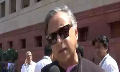 कांग्रेस MP शशि थरूर ने संसद में व्यवधान पर कहा, यह अप्रासंगिक है, यह राज्य का विषय