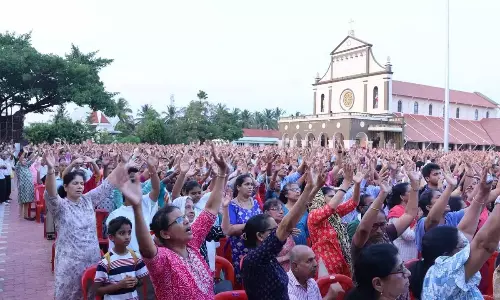 Mangalore डायोसीज़ मेगा बाइबल कन्वेंशन का समापन Mangalore डायोसीज़ मेगा बाइबल कन्वेंशन का समापन