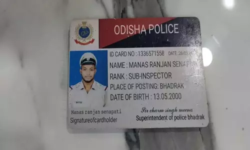 Bhubaneswar : पुलिस ने फर्जी सब-इंस्पेक्टर को गिरफ्तार किया
