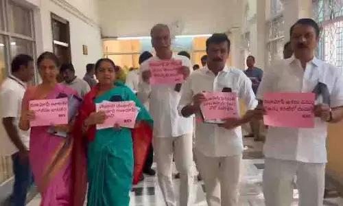BRS ने फसल ऋण माफी पर विधानसभा में बहस की मांग की BRS ने फसल ऋण माफी पर विधानसभा में बहस की मांग की