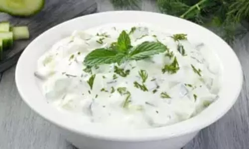 Summer Food : शरीर को ठंडा रखने गर्मी मे खाएं ये 5 तरफ का रायता