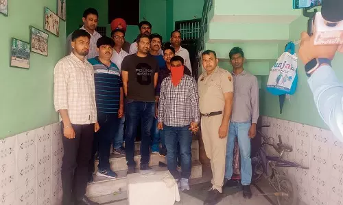 Haryana : कैथल में लिंग परीक्षण रैकेट का भंडाफोड़, एक गिरफ्तार Haryana : कैथल में लिंग परीक्षण रैकेट का भंडाफोड़, एक गिरफ्तार