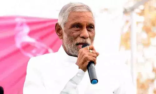 पूर्व MLA दिवाकर राव ने कांग्रेस विधायक प्रेमसागर राव पर लगाया भ्रष्टाचार का आरोप पूर्व MLA दिवाकर राव ने कांग्रेस विधायक प्रेमसागर राव पर लगाया भ्रष्टाचार का आरोप
