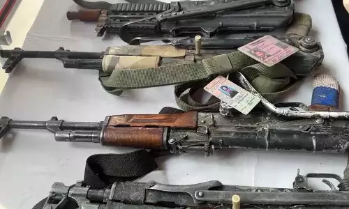 पुंछ में CASO के दौरान एके राइफलें, गोलियां, विस्फोटक बरामद पुंछ में CASO के दौरान एके राइफलें, गोलियां, विस्फोटक बरामद