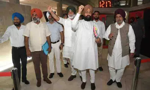 Sukhpal Khaira को बोलने का समय न मिलने पर कांग्रेस विधायक मंच से उठे