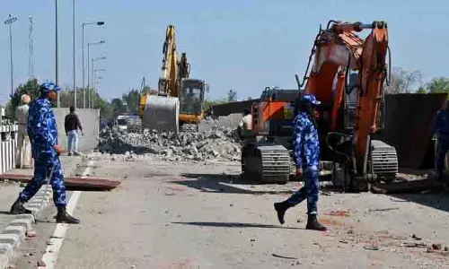Punjab govt ने किसान विरोध स्थलों पर कार्रवाई को उचित ठहराया