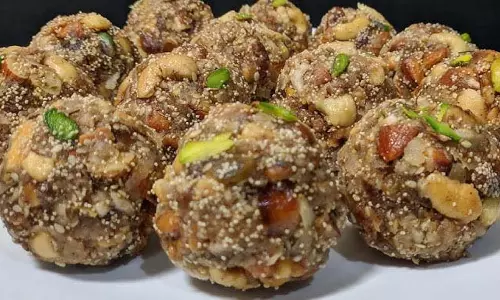 Lifestyle : योग गुरु से जानें सेहतमंद लड्डू रेसिपी, स्वाद और फायदों से भरपूर