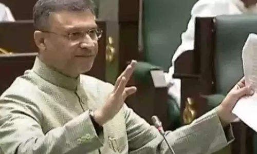 Akbaruddin Owaisi का दावा, तेलंगाना में अमीर लोग छात्रवृत्ति योजनाओं का लाभ उठा रहे Akbaruddin Owaisi का दावा, तेलंगाना में अमीर लोग छात्रवृत्ति योजनाओं का लाभ उठा रहे