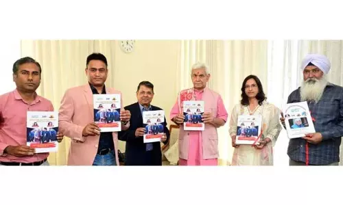 प्रतिनिधिमंडलों और व्यक्तियों ने LG से मुलाकात की