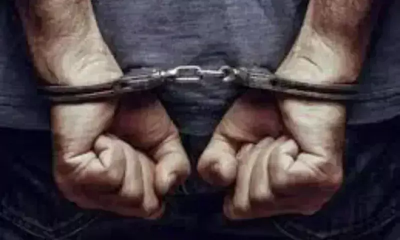 Assam में पत्नी की हत्या के आरोप में सेना अधिकारी गिरफ्तार Assam में पत्नी की हत्या के आरोप में सेना अधिकारी गिरफ्तार