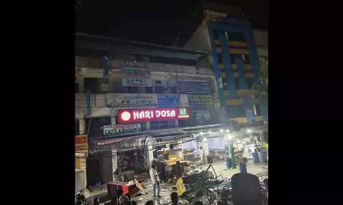 Ameerpet में गैस सिलेंडर विस्फोट में पांच घायल