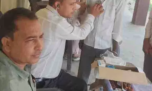 चिकित्सकों ने किया 360 छात्रों का स्वास्थ्य परीक्षण