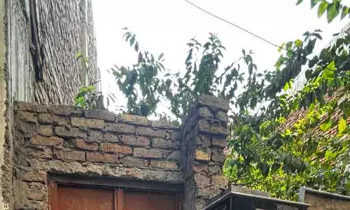 Ludhiana: नगर निगम ने तीन अवैध व्यावसायिक इमारतों को सील किया