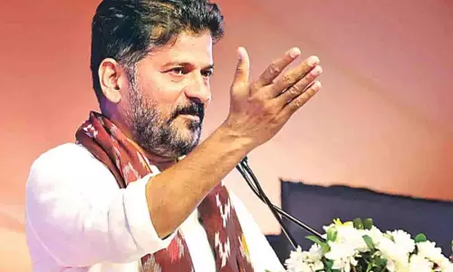 50वें मुख्यमंत्री आगा खान ने कार्यभार संभाला,Telangana CM ने बधाई दी