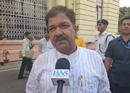 लालू यादव ने तेजस्वी को सीएम बनाने का किया दावा, दिलीप जायसवाल ने बताया पुत्र मोह का परिणाम लालू यादव ने तेजस्वी को सीएम बनाने का किया दावा, दिलीप जायसवाल ने बताया पुत्र मोह का परिणाम
