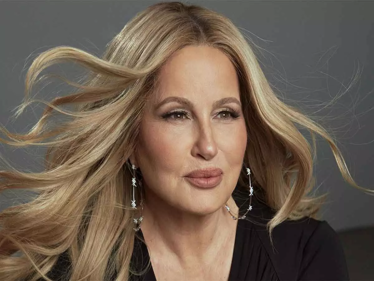 Jennifer Coolidge ने अपने करियर और 63 की उम्र में डेटिंग पर बात की Jennifer Coolidge ने अपने करियर और 63 की उम्र में डेटिंग पर बात की