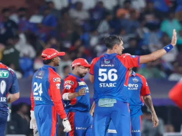 IPL में मिचेल स्टार्क ने निकोलस पूरन को परेशान करना जारी रखा IPL में मिचेल स्टार्क ने निकोलस पूरन को परेशान करना जारी रखा