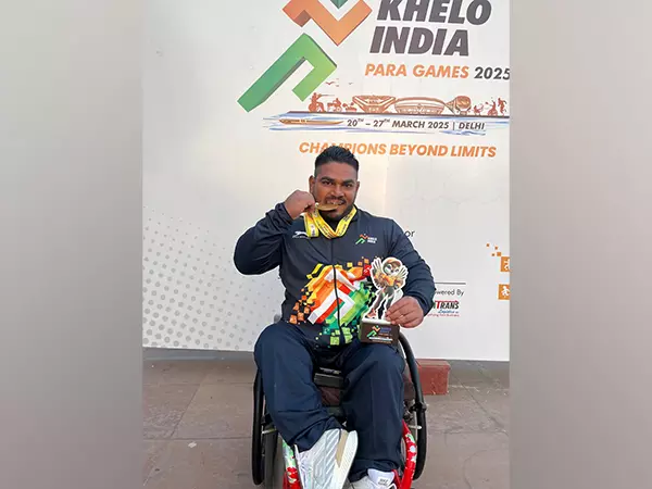 KIPG 2025: पावरलिफ्टर सीमा रानी, झंडू कुमार ने राष्ट्रीय रिकॉर्ड तोड़े, मोना अग्रवाल ने स्वर्ण पदक जीता KIPG 2025: पावरलिफ्टर सीमा रानी, झंडू कुमार ने राष्ट्रीय रिकॉर्ड तोड़े, मोना अग्रवाल ने स्वर्ण पदक जीता