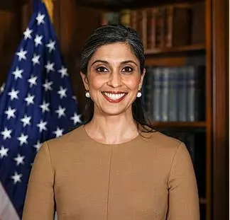 भारतीय अमेरिकी द्वितीय महिला ग्रीनलैंड टूर की घोषणा समय विवाद में हुई भारतीय अमेरिकी द्वितीय महिला ग्रीनलैंड टूर की घोषणा समय विवाद में हुई