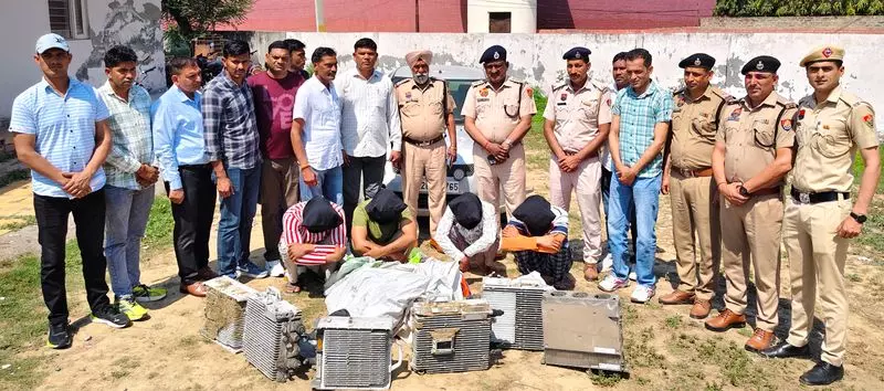 Kaithal पुलिस ने टावर उपकरण चोरी करने वाले गिरोह का पर्दाफाश किया, 4 गिरफ्तार Kaithal पुलिस ने टावर उपकरण चोरी करने वाले गिरोह का पर्दाफाश किया, 4 गिरफ्तार