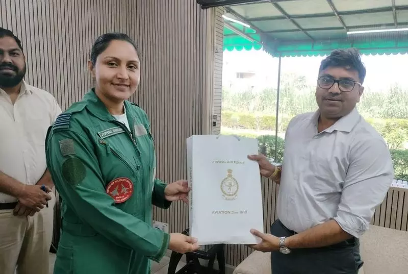 Haryana : वायुसेना अधिकारियों ने वायुसेना स्टेशन के पास पक्षियों की मौजूदगी पर चिंता व्यक्त की Haryana : वायुसेना अधिकारियों ने वायुसेना स्टेशन के पास पक्षियों की मौजूदगी पर चिंता व्यक्त की