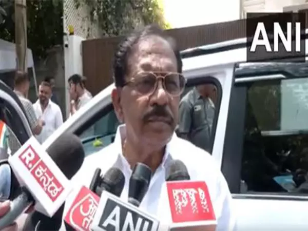 अभी तक कोई शिकायत दर्ज नहीं की गई है...: हनी ट्रैप विवाद पर Karnataka गृह मंत्री अभी तक कोई शिकायत दर्ज नहीं की गई है...: हनी ट्रैप विवाद पर Karnataka गृह मंत्री
