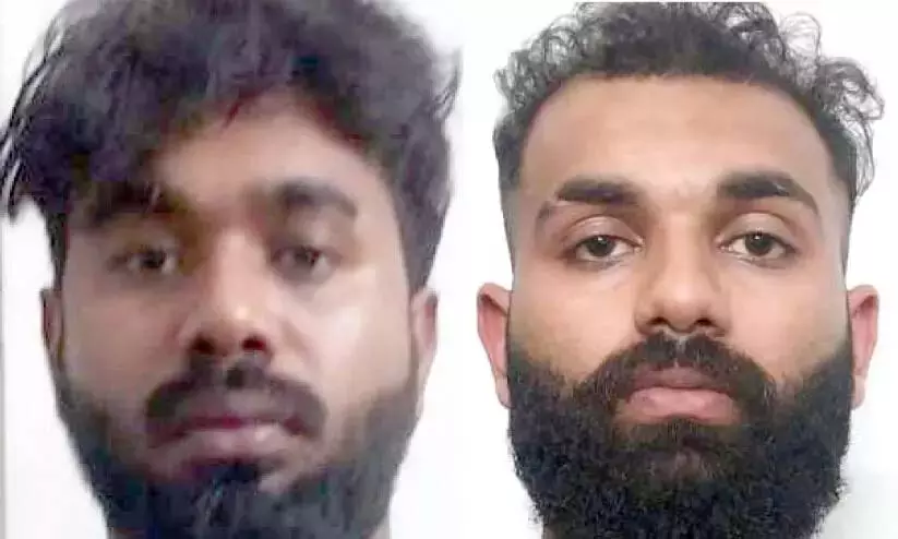 Kerala: हाइब्रिड कैनबिस के साथ गिरफ्तार Kerala: हाइब्रिड कैनबिस के साथ गिरफ्तार