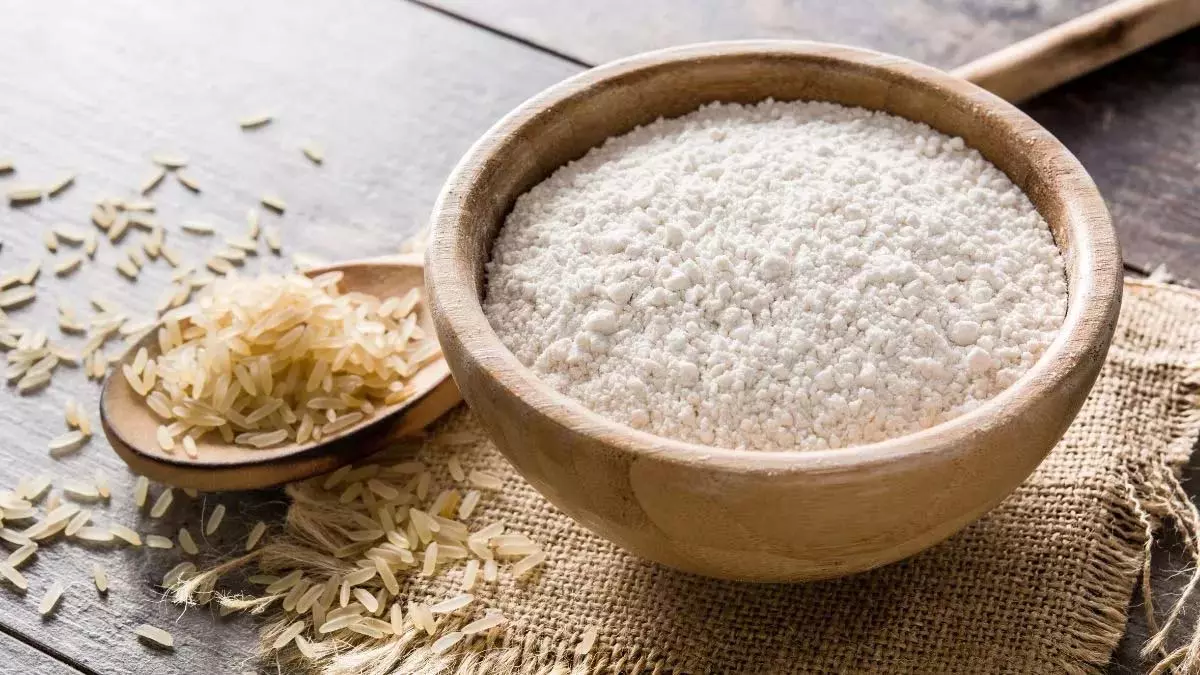 5 अनाज और दालें जिन्हें पीसकर आप घर का बना आटा बना सकते 5 अनाज और दालें जिन्हें पीसकर आप घर का बना आटा बना सकते